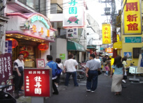 夜の牡丹園